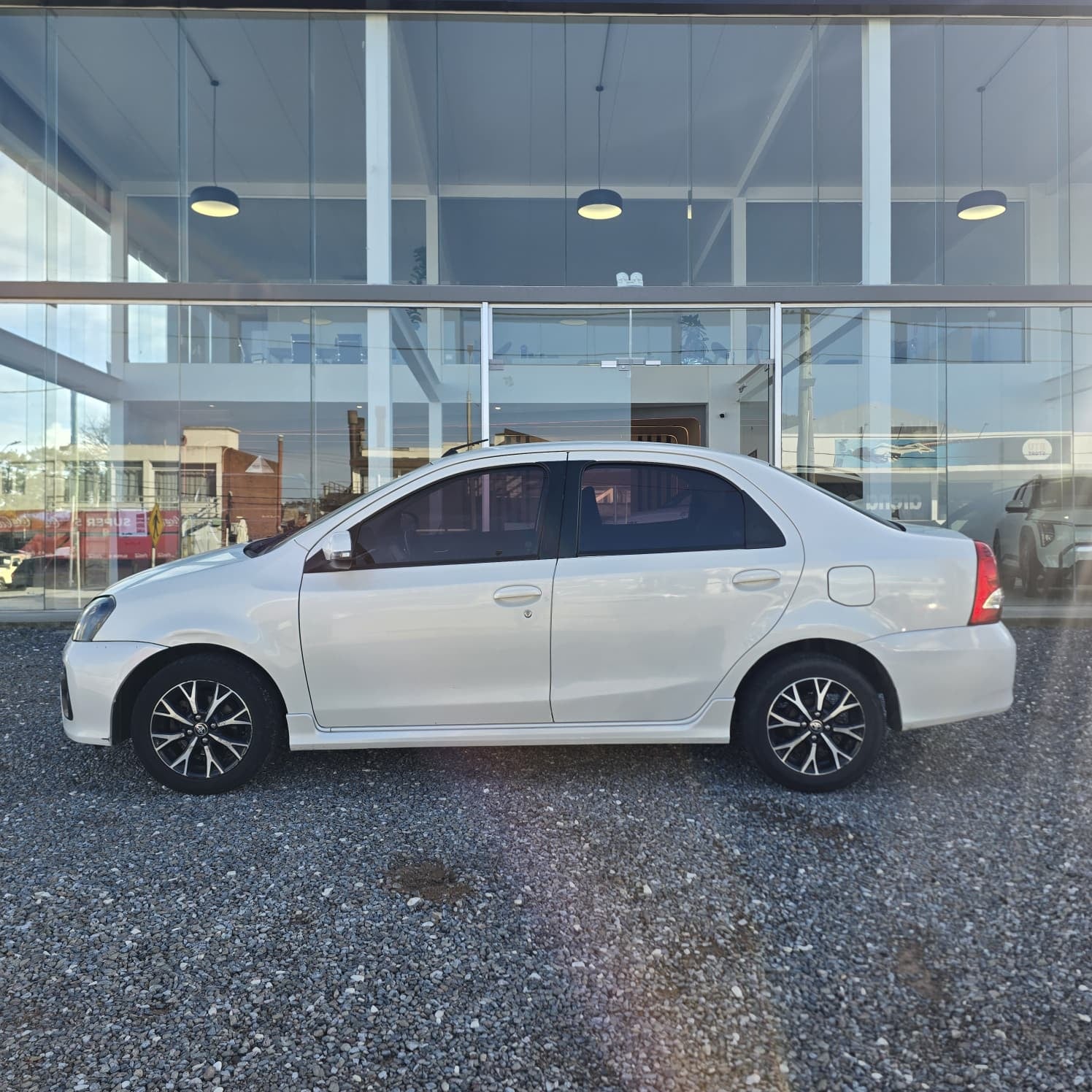 Toyota etios - Foto 4
