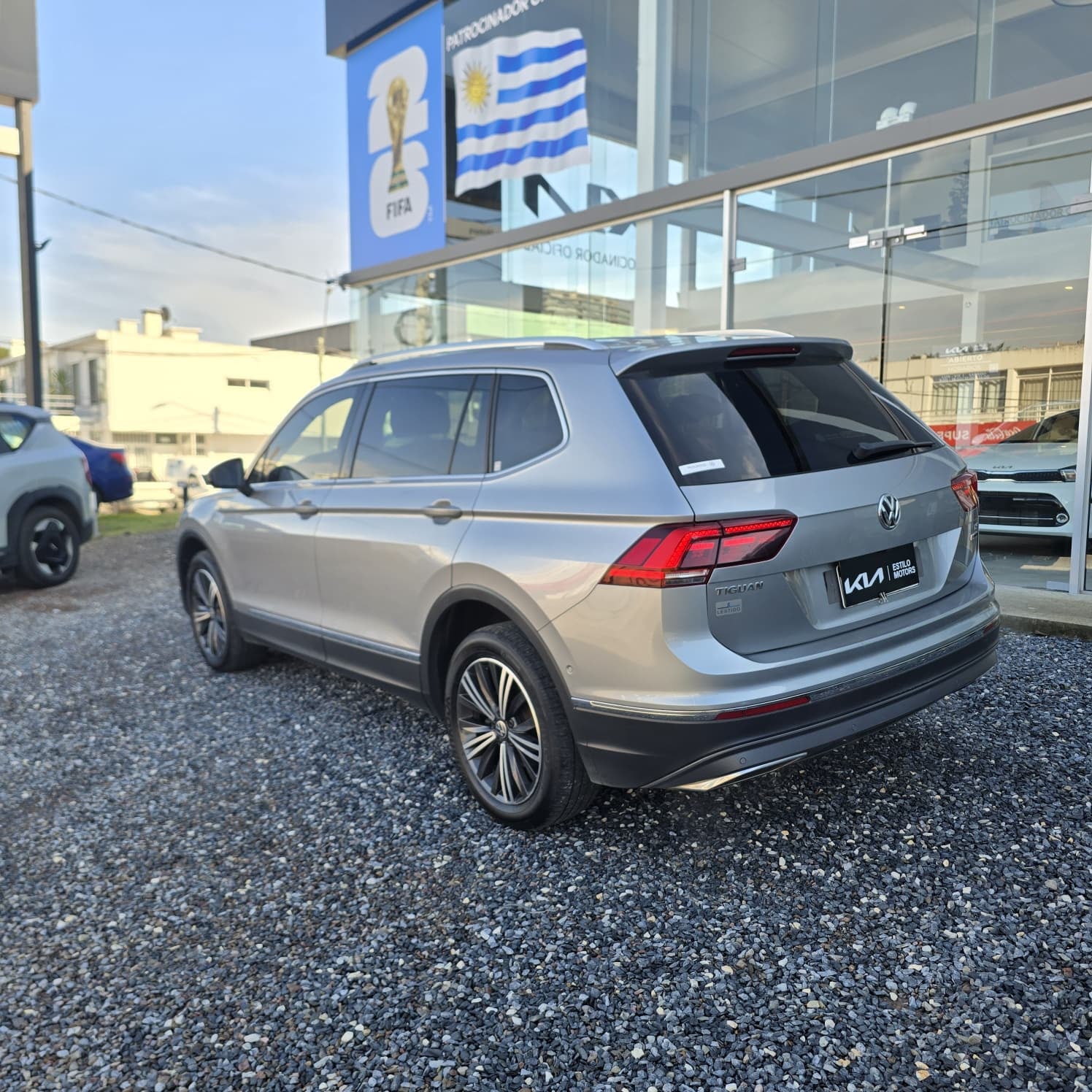Volkswagen Tiguan 2.0 - Foto 20
